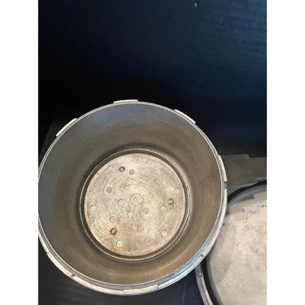 Vintage Presto 4 Qt Pressure Cooker Model 204